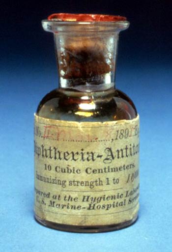 "Antitoxin diphtheria" by Unknown - A Short History of the National Institutes of Health. Licensed under Public Domain via Wikimedia Commons